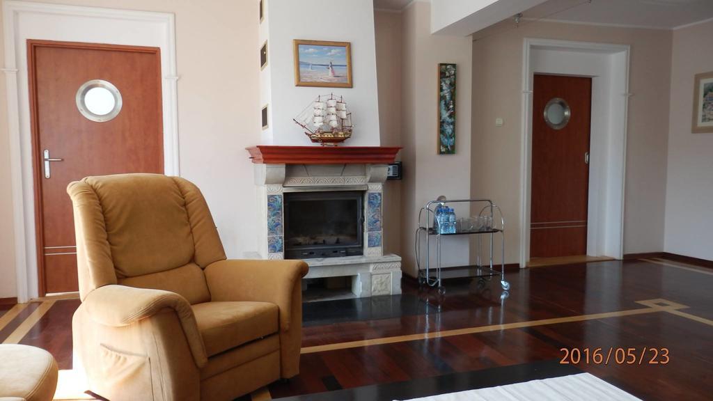 Villa Konik Morski Rewa Extérieur photo
